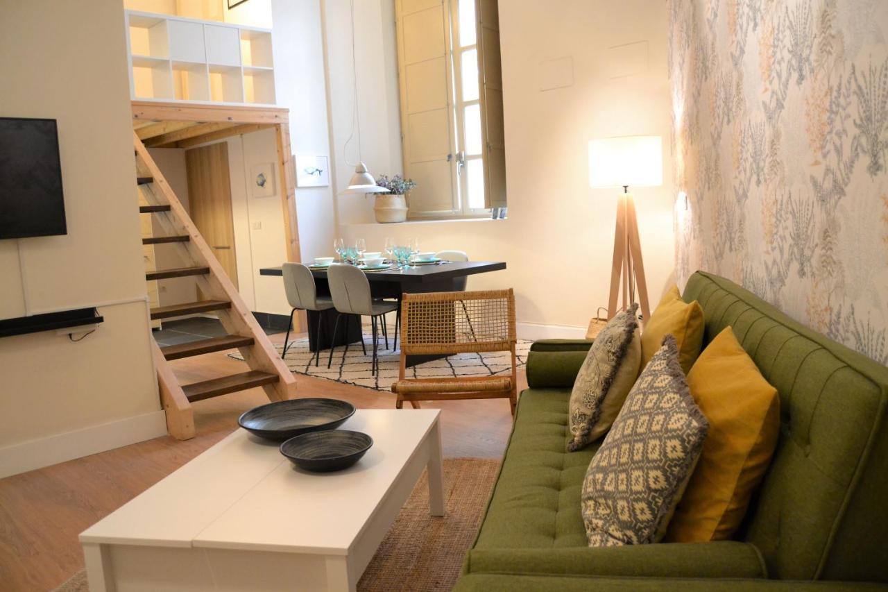 Апартаменты Encantador Apartamento En El Centro Historico De Малага Экстерьер фото